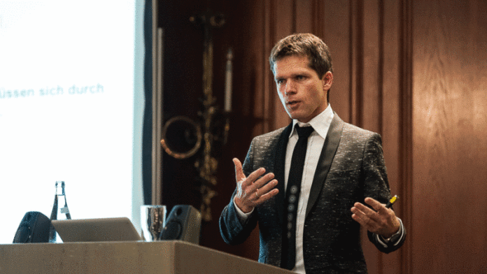 Gab Einblicke ins Familienunternehmen: Martin Buck bei Industry Insights.
