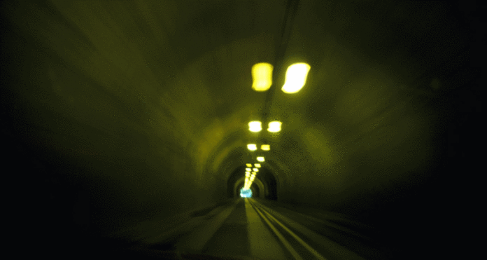 Kein Licht am Ende des Tunnels: Der ifo Index ist zum sechsten Mal in Folge gesunken.