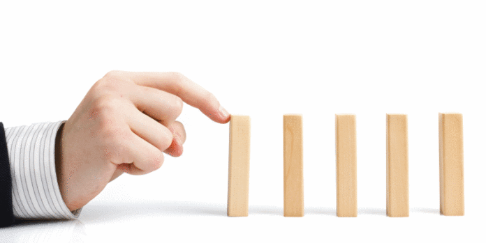 Erfolgreiche Unternehmensnachfolge: Sie ist ein mehrstufiger Prozess. (© Thinkstock/iStock)
