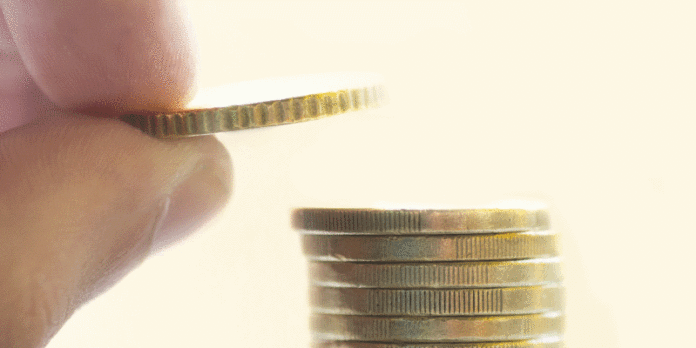 Finanzierung Knackpunkt Finanzierung: Auch wenn die Kreditvergabe derzeit günstig ist, findet sich oft kein Käufer. (© Thinkstock/iStock)