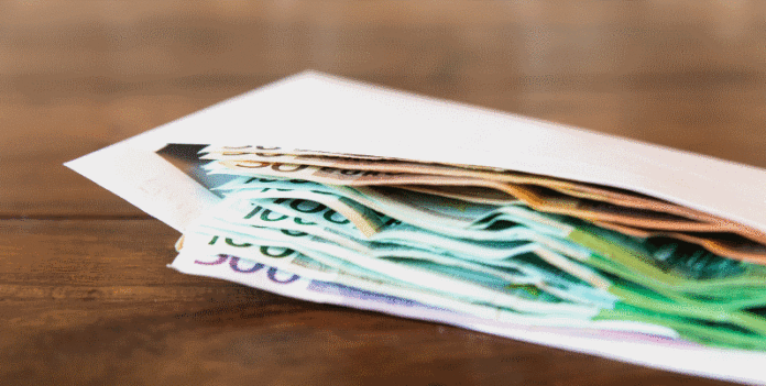 Cash Management (© fotolia/Mriam Dörr)
