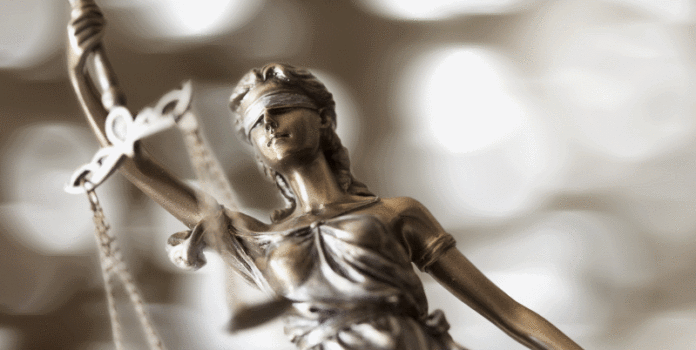 Justitia Justitia hat gesprochen: Das Spezial „Steuern & Recht“ erklärt die wichtigsten rechtlichen Änderungen für 2016 (© fotolia/sebra)