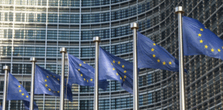EU-Kommission: Sie will Unternehmenssanierungen europaweit leichter möglich machen (© fotolia/finecki)