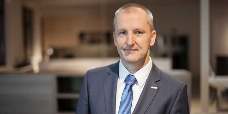 Nahm die Herausforderung bei Reiss an: Gerd Widule (© Reiss Büromöbel GmbH)