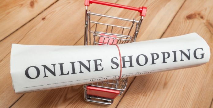 Chance und Gefahr Online-Handel: Sowohl Kunden als auch Verbraucher sind verunsichert (© fotolia/sp4764)