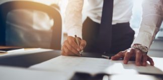Erfolgreicher Abschluss? Leider nicht: Viele Transaktionen scheitern (© fotolia/UBER IMAGES)