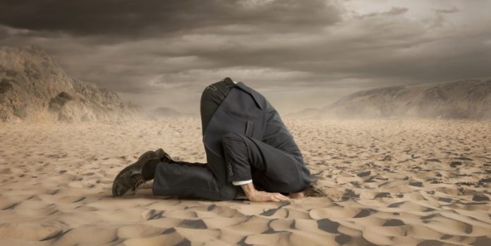 ESUG Stigma vermeiden: Das ESUG will die Sanierung erleichtern und einem vermeintlichen Scheitern den Schrecken nehmen (© fotolia/rangizzz)