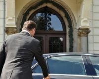 Beliebt bei Führungskräften: der Dienstwagen als Verkehrsmittel der Wahl. (© Stefan Körber - Fotolia)
