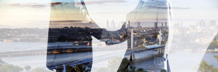 o1 Nachrichten groß 2 © ricardoferrando stock.adobe.com Dealmaker: Finanzinvestoren sind in Transaktionslaune. Die großen Geschäfte blieben bislang jedoch aus.