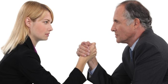 aufmacherbild © auremar - stock.adobe.com Tochter und Vater im Wettstreit: