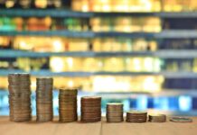 Ifo-Geschäftsklimaindex sinkt wieder Der ifo Geschäftsklimaindex ist im Oktober auf 92,7 Punkte gesunken, nach 93,2 Punkten im September.