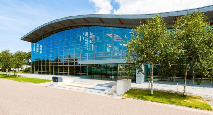 Die Viessmann Group, ein international führender Anbieter von Klimalösungen für Wohngebäude und Gewerbe, steigt beim Gewächshausspezialisten Priva ein.