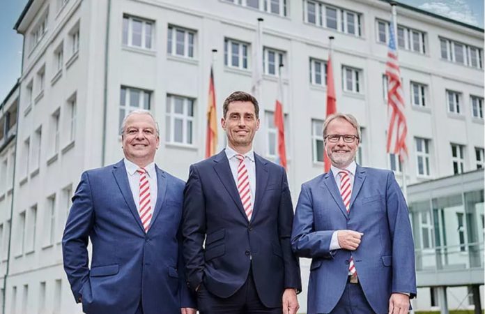 Manuel Hüsken wird das Göttinger Unternehmen in Zukunft gemeinsam mit Udo Erath (COO) und Dr. Lutz Aschke (CFO/CIO) führen.