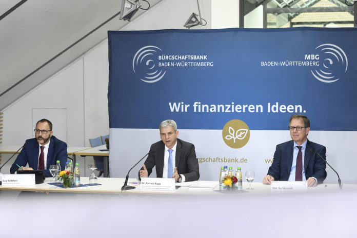 v.l. Guy Selbherr, Geschäftsführer MBG; Dr. Patrick Rapp, Staatssekretär im Ministerium für Wirtschaft, Arbeit und Tourismus Baden-Württemberg; Dirk Buddensiek, Geschäf MBG Baden Württemberg
