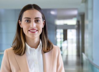 Marina Palm tritt in Geschäftsführung von Palm ein Marina Palm, die Tochter von Dr. Wolfgang Palm, ist zum 1. März 2022 in die Geschäftsführung von Palm eingetreten.