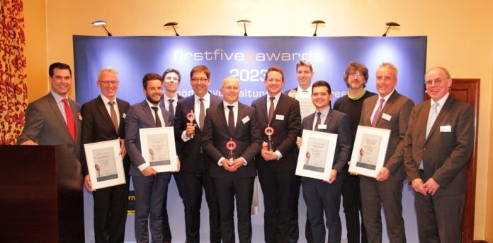 Gruppenbild_First Five_zugeschnitten