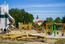 Auf einem Spielplatz ist die Welt noch in Ordnung – meistens zumindest. Sein ganzes Berufsleben mit Spielplätzen zu verbringen ist daher eine besonders spannende Aufgabe. Die SIK-Holzgestaltungs GmbH beschäftigt sich seit mehr als 30 Jahren erfolgreich mit Spielplätzen. Nun ist das Unternehmen in neue Hände übergegangen – begleitet und unterstützt von der BB/MBG Berlin-Brandenburg.