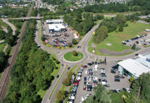 One-Stop-Shop für Autohersteller Die Autohaus Eifel Mosel Holding AG wurde vor mehr als 70 Jahren gegründet und verkauft inzwischen 7500 Autos jährlich