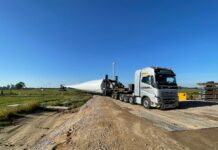 Kraftpakete auf Achse Transport Blattadapter Windkraft