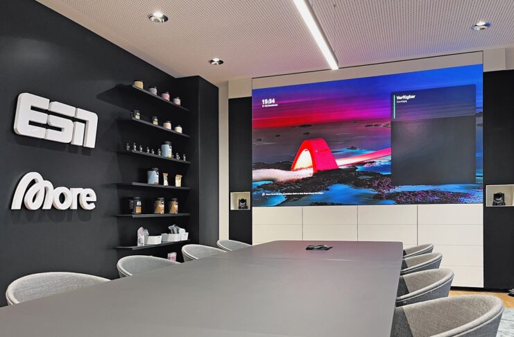 VR Equitypartner und die Süd Beteiligungen GmbH erwarben im Dezember 2024 im Zuge einer Nachfolgeregelung die Mehrheit an der Dekom GmbH.