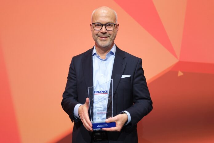 Der Co-CEO und CFO der PFISTERER Holding SE hat die Auszeichnung, am 26.11.2025, zum CFO des Jahres 2025 erhalten.