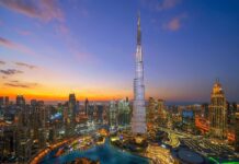 Klüh erhält Auftragsverlängerung für den Burj Khalifa Berkeley Services bleibt verantwortlich für die Reinigung des Burj Khalifa und verlängert den langjährigen Auftrag mit Emaar.