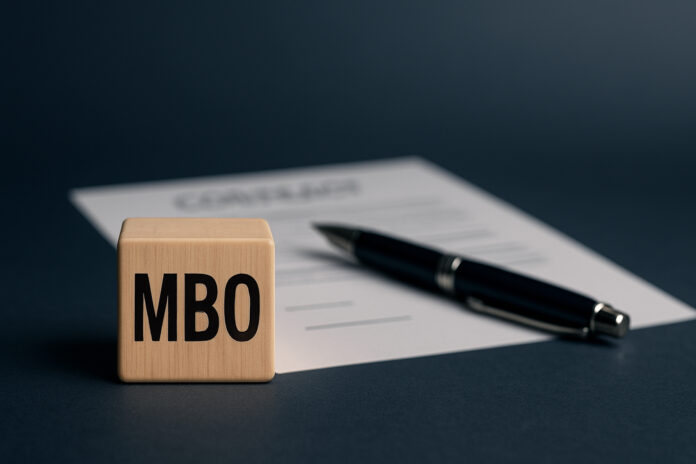 Wooden Block with MBO Letters and Contract Background | Management Buyout and Corporate Agreement Concept MBO文字入り木製ブロックと契約書背景 マネジメントバイアウト概念