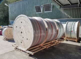 RP Kunststoff Handel wird Teil der 360 Unternehmensgruppe Die RP Kunststoff Handel wird Teil der 360 Grad Beteiligungs GmbH und damit der Holdinggesellschaft der 360 Services GmbH.