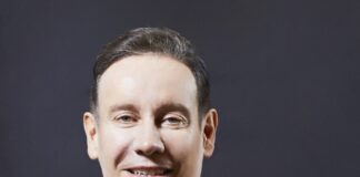 Strategische Restrukturierung im Fokus: EIP erweitert Partnerkreis um Top-Manager